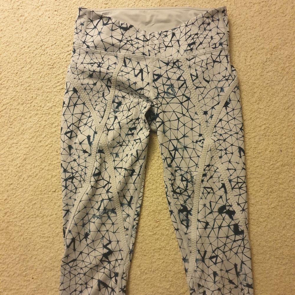 LULULEMON ACTIVEWEAR